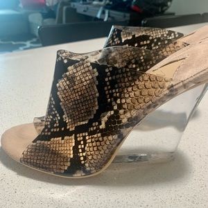 Mackin Women’s Clear Wedge